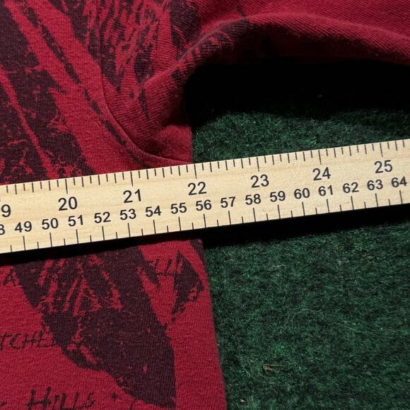 Men's Red Black Hills Band Tee Shirt Anvil Tag Grunge Goth AOP Size XL - Picture 5 of 6